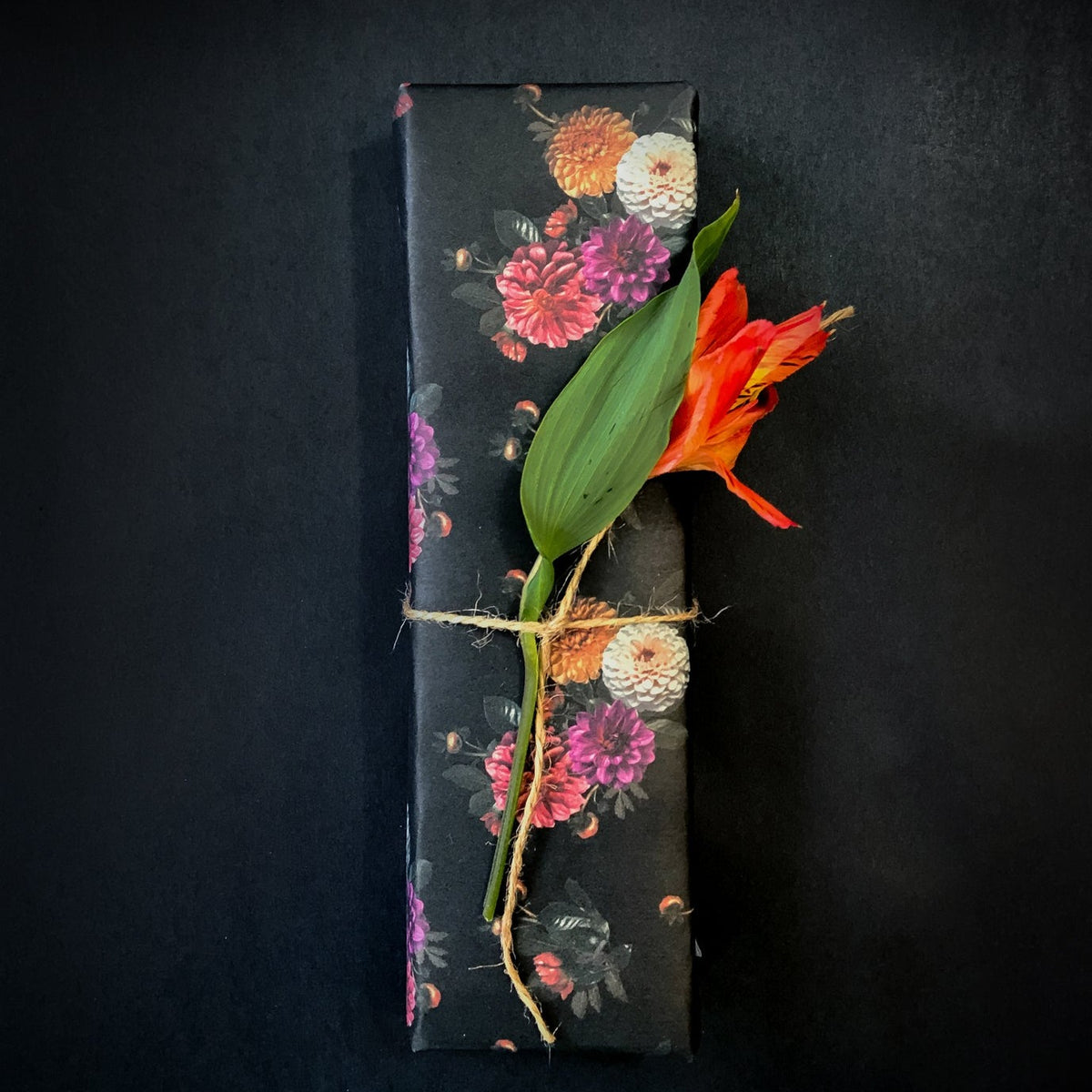 Night Dahlia Bouquet - Wrapping Paper